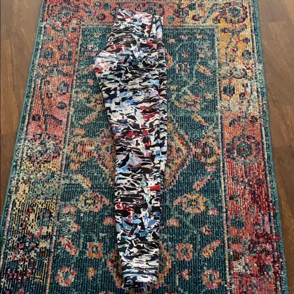 Lululemon size 4 leggings